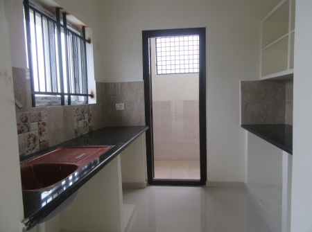 4) Li Id : 185 - Kitchen.JPG